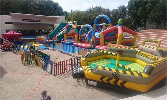 alquiler de atracciones mecánicas e hinchables para eventos en Cadiz