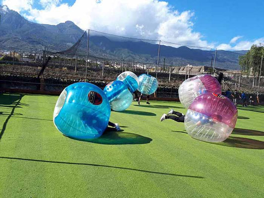 partida de bubble futbol en Tenerife