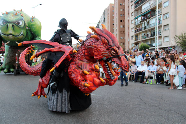 Pasacalles tierra de dragones San Fernando