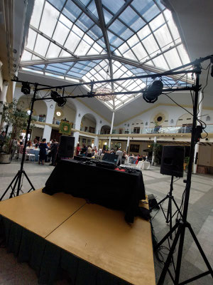 equipo de musica e iluminación bodas jerez