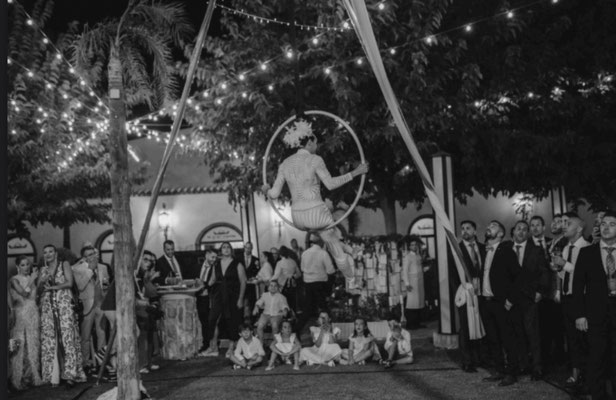 espectáculo de circo para bodas en Huelva