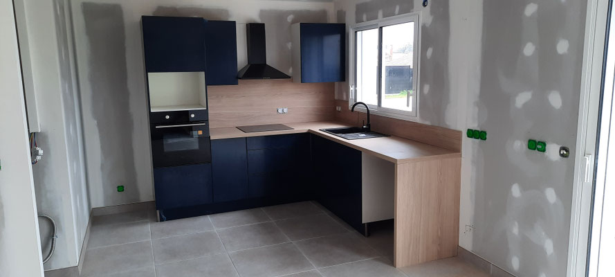 cuisine bois melamine pose sur mesure vendee