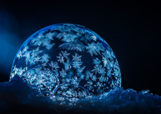 Frostige Seifenblase; Foto: Karl Dietz