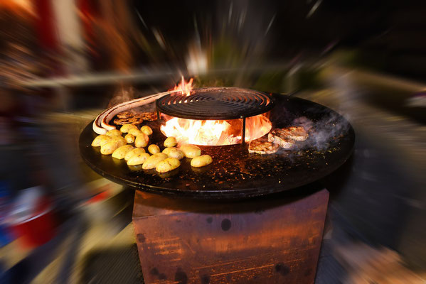 Grillabend im November; Foto: Rainer Hanicke