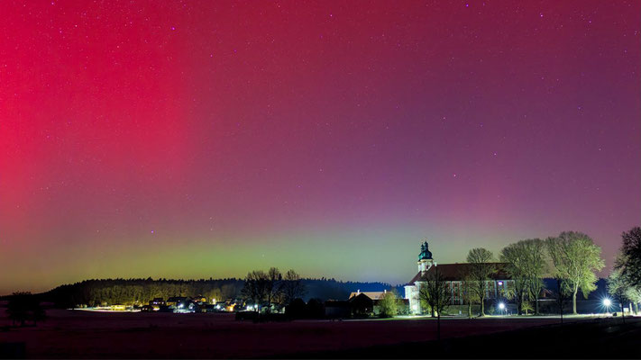 Himmelsspektakel über Kloster Speinshart; Foto: Heiko Prechtl