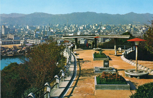 比治山公園より市街