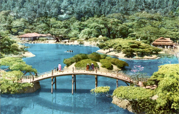 栗林公園・南湖全景