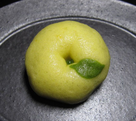 「柚子饅頭（ゆずまんじゅう）」薯蕷製：さか昭