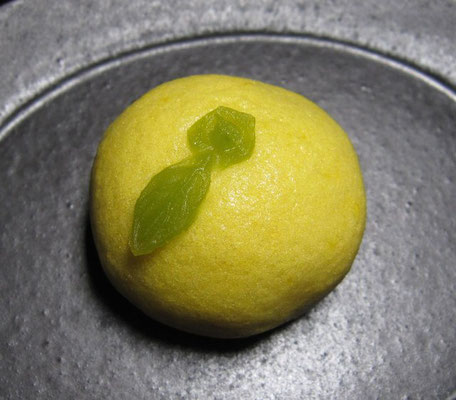 「柚子饅頭（ゆずまんじゅう）」薯蕷製：秋色庵大坂家