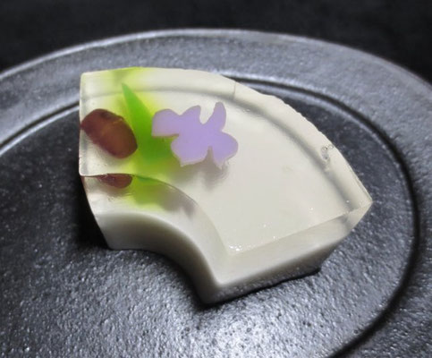 花菖蒲 はなしょうぶ あやめ 杜若 かきつばた の上生菓子 Jonamagashizukan ページ 花菖蒲 はなしょうぶ あやめ 杜若 かきつばた の上生菓子 Jonamagashizukan ページ