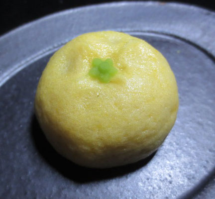 「柚子（ゆず）」薯蕷製：東宮