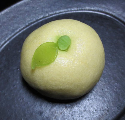 「柚子まん（ゆずまん）」薯蕷製：龍月