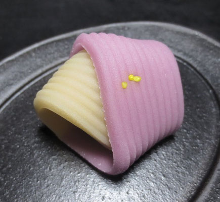 花菖蒲 はなしょうぶ あやめ 杜若 かきつばた の上生菓子 Jonamagashizukan ページ 花菖蒲 はなしょうぶ あやめ 杜若 かきつばた の上生菓子 Jonamagashizukan ページ