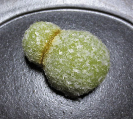 「なりひさご」道明寺製：とらや