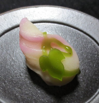 「朝顔（あさがお）」求肥製：もみぢ