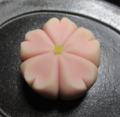 「桜（さくら）」煉切製：いづみや