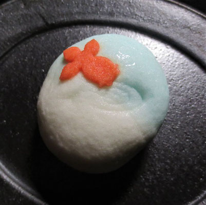 「金魚（きんぎょ）」薯蕷製：金米堂本店