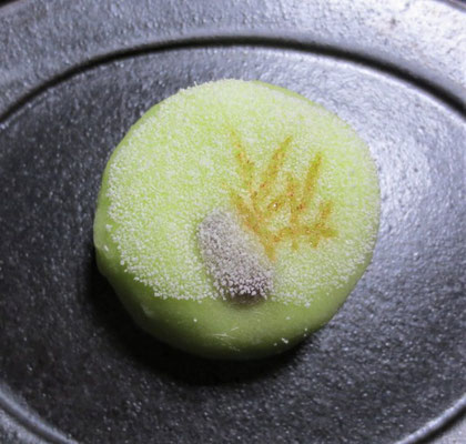 「沢辺（さわべ）」餅皮製：両口屋是清