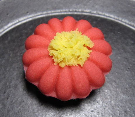 「江戸菊（えどぎく）」煉切製：福島家