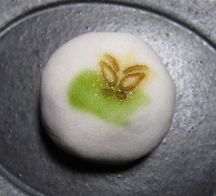 「薯蕷饅頭（じょうよまんじゅう）」薯蕷製：江戸家