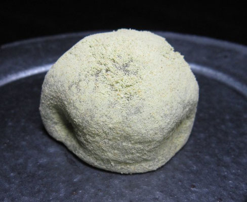 「うぐいす餅（うぐいすもち）」求肥製：大倉山青柳