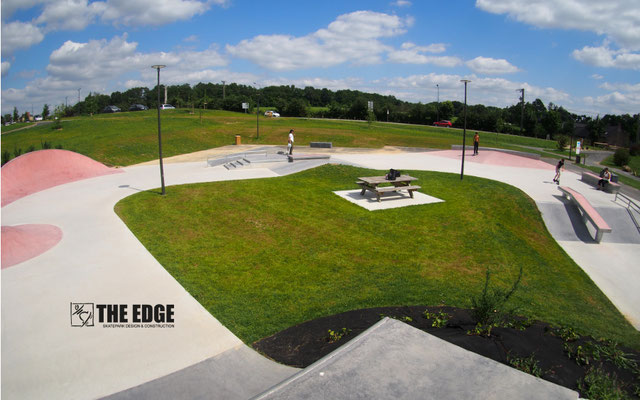 THE EDGE Skatepark Design & Construction - Skatepark béton Mayenne