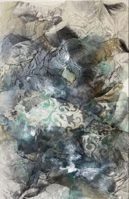 ARTwork: Elke Hubmann-Kniely (AT) - Titel: das momentan (705) | Graphit, Chinapapier, Pastell, Kaffee, Kohle auf Leinwand: 40x60cm | 650,00€