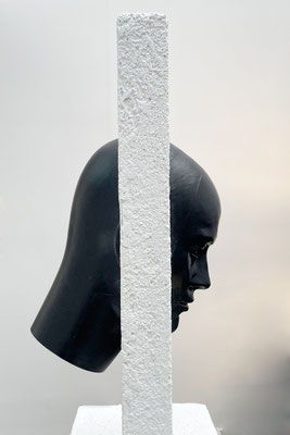 ARTwork: Walter Zingerle (AT) - Titel: Mit dem Kopf durch die Wand | €