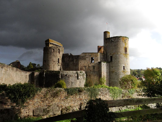 Château de Cisson: XIe-XVIIe