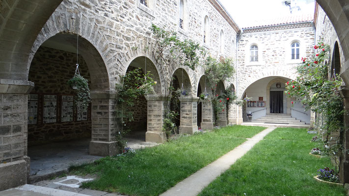 Le cloître