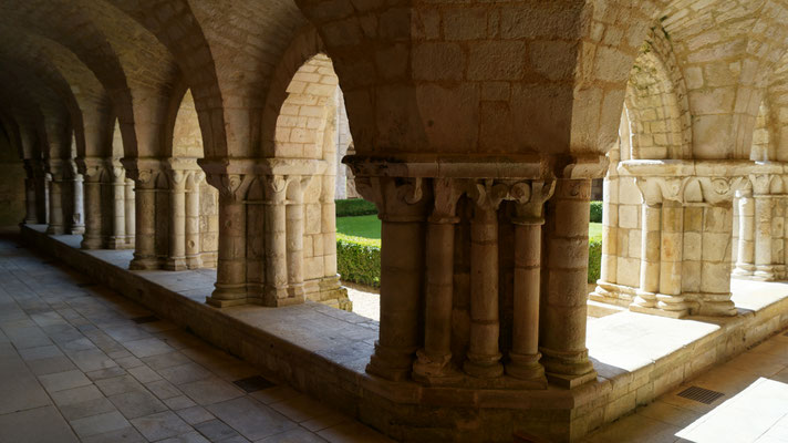 et son cloître