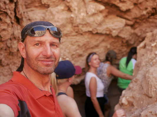 Eingang zur Höhle. Wurde vom Wasser ausgewaschen dieser Ort.