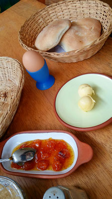 Und leckere Lampion Marmelade (ahuaymunto)! Ist sowas wie Physalis. Gleich zeigt man mir die Pflanze im Garten...