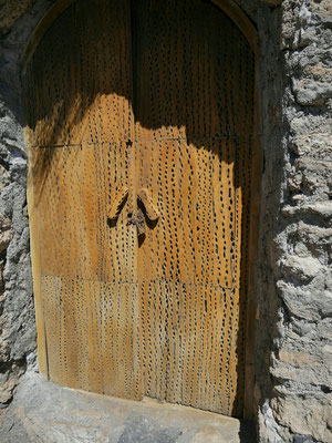 Dies ist aus Kakteenholz. Wird nur verwendet, falls Kakteen sterben. Sie werden nicht für das Holz gefällt oder so.