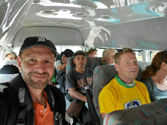 Und weiter geht es zu unserem Startpunkt für die letzte Etappe nach Aguas Calientes. Die Truppe ist seit Playa Blanca wieder zusammen.