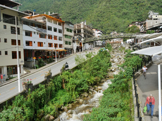 Letzte Bilder von Aguas Calientes. Bin auf dem Weg zum Zug nach Ollaytaitambo.