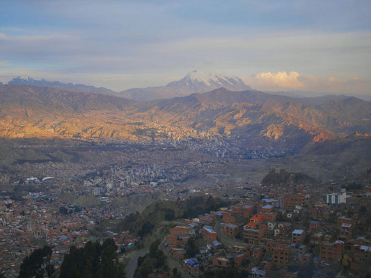Illimani im Hintergrund. 