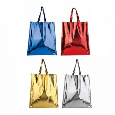 CÓDIGO SIN 047 Bolsa metalizada con fuelle y asas. Material Non Woven Metalizado. Medida 40 x 45 x 10 cm