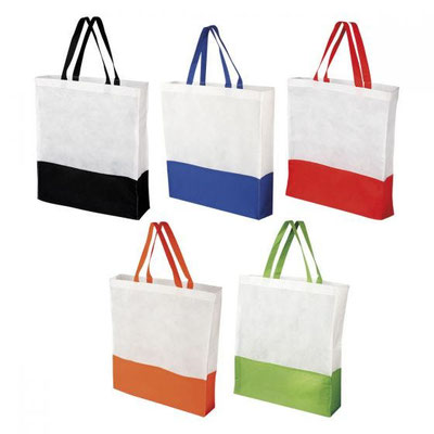 CÓDIGO SIN 041 Bolsa con fuelle y asas. Materia Non Woven. Medida 39 x 44 x 9.5 cm