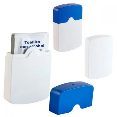 Código SLD 054 -ESTUCHE GRANDE CON PADS DE ALCHOHOL  - Incluye 6 toallitas con Alcohol al 75 %..- Material: Plástico  Tamaño: 6.9 x 10.3 cm