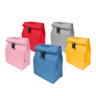 Código SIN 999 LONCHERA MELO Interior metalizado. Bolsa principal con broche, solapa enrrollable, asa superior. Material Poliéster. Medida 22 x 26.5 x 13 cm