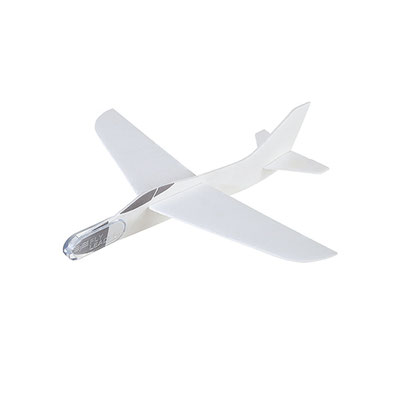 Código GM 050 AVIóN ARMABLE. Avión armable blanco con ventanas grises y punta de plástico. Material: Poliestireno.  Tamaño: 17.5 x 16.5 cm Armado.