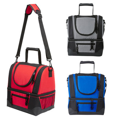 Código   SIN 064  Hielera. Interior plastificado impermeable. Bolsa principal y frontal. Bolsa lateral de red. Red interna para separar.   Material:  Poliéster.  - Tamaño:  26.5 x 32 x 20 cm.