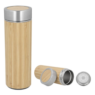 Código T114 PANDA Termo con doble pared de acero inoxidable y exterior de bambú, con colador y tapa metálica enroscable. Material: Acero Inoxidable/Bambú Capacidad: 400 ml.  Medidas del producto Alto: 20.8 cm. Ancho: 7.0 cm.