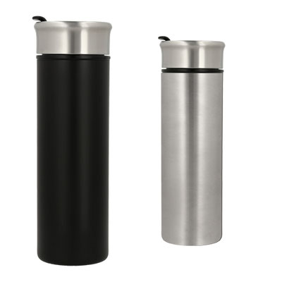 Código T 182 CADILLAC Termo de doble pared con interior de plástico y tapa enroscable a presión. Material: Acero Inoxidable / Plástico Capacidad: 450 ml. Medidas del producto Alto: 22.5 cm. Ancho: 7.0 cm.
