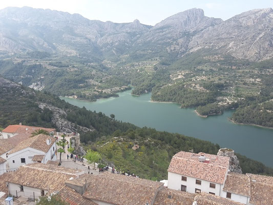 Blick auf den Stausee von Guadalest/ Spanien.