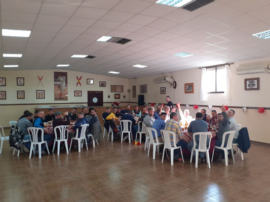 organizar una suelta de vaquilla con almuerzo en Jerez