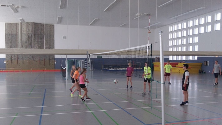 Volleyball zum Aufwärmen