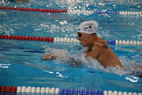 Silas hat bei den 100m Brust die Nase vorn © Gerd Jürgensen
