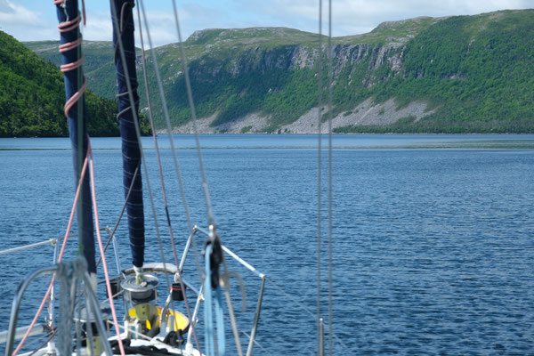 hinter der Huk ist der Fjord zu Ende
